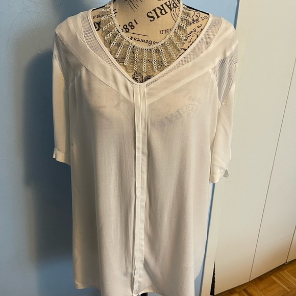 2 X 12 Short Sleeve Blouse Red X - Picture 4 of 14